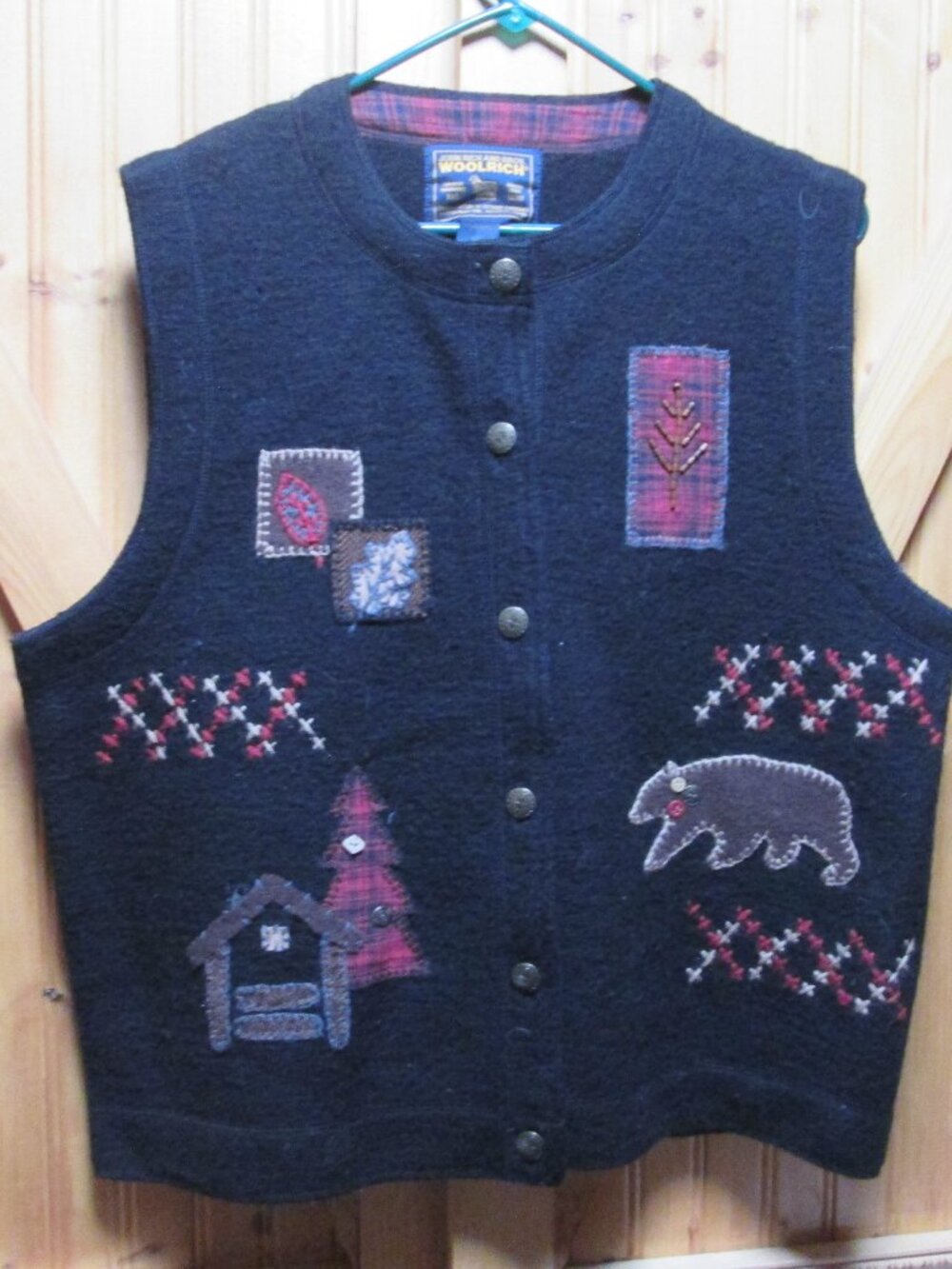 woolrich sweater vest lg woodsy themed black buffalo plaid trim stainless button